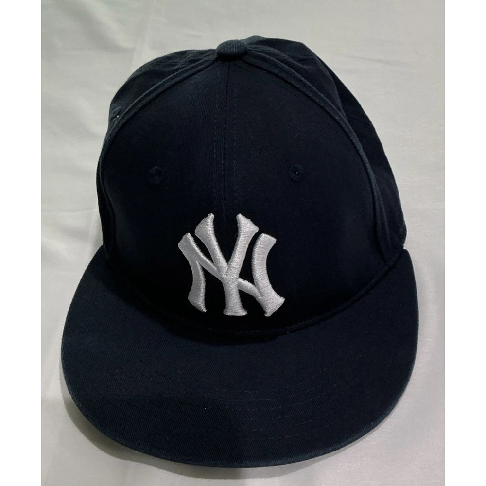 New York Yankees Hat Cap One Size Blue Snapback CSEA Stadium Giveaway Melonwear